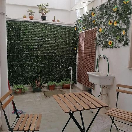 Appartamento A 10 Min A Piedi Dal Centro Storico Lecce Kültér fotó